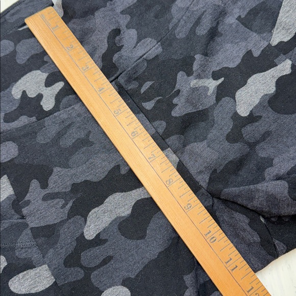 Cabi ATC Gray Camouflage Jacket and matching ATC Leggings Set Sz L/M - Picture 11 of 16